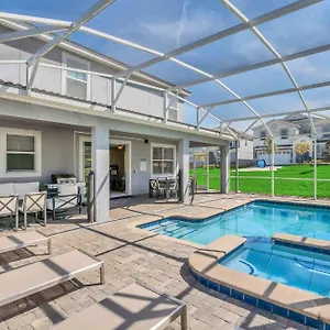  Holiday home 8br Luxury - Sleeps 22 - Near Disney With Pool & Hot Tub!